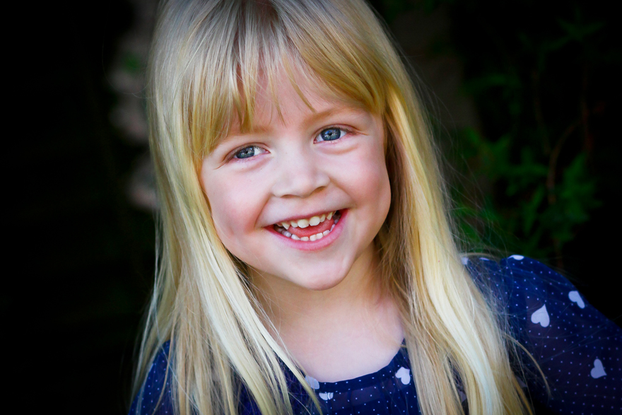 Outdoor nursery photography in Essex, Suffolk and Kent